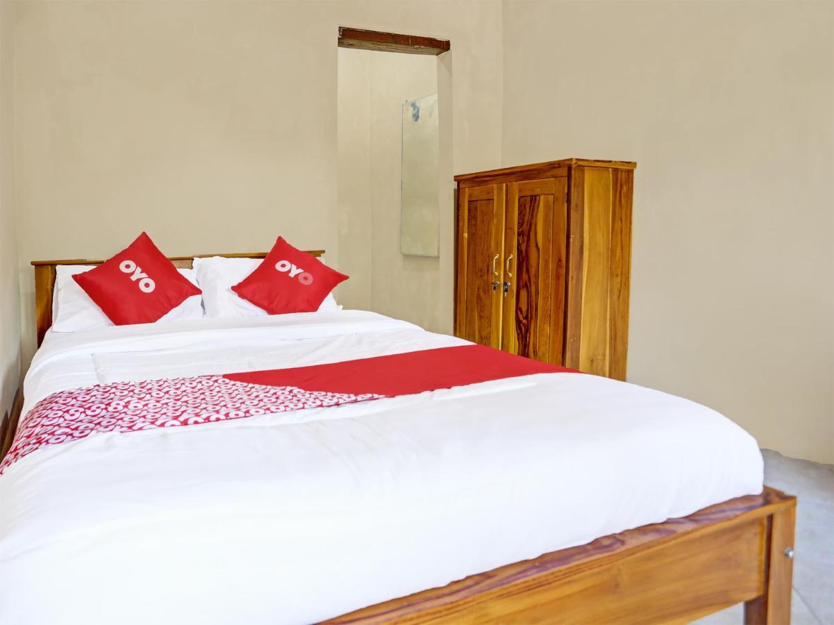 Oyo 91261 Cita Suraya Homestay بانيووانجى المظهر الخارجي الصورة