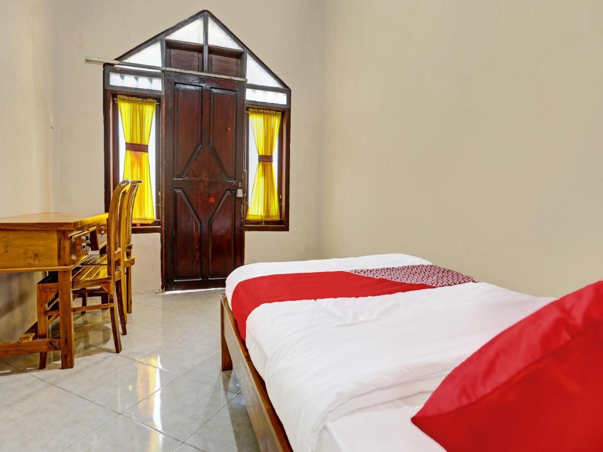 Oyo 91261 Cita Suraya Homestay بانيووانجى المظهر الخارجي الصورة