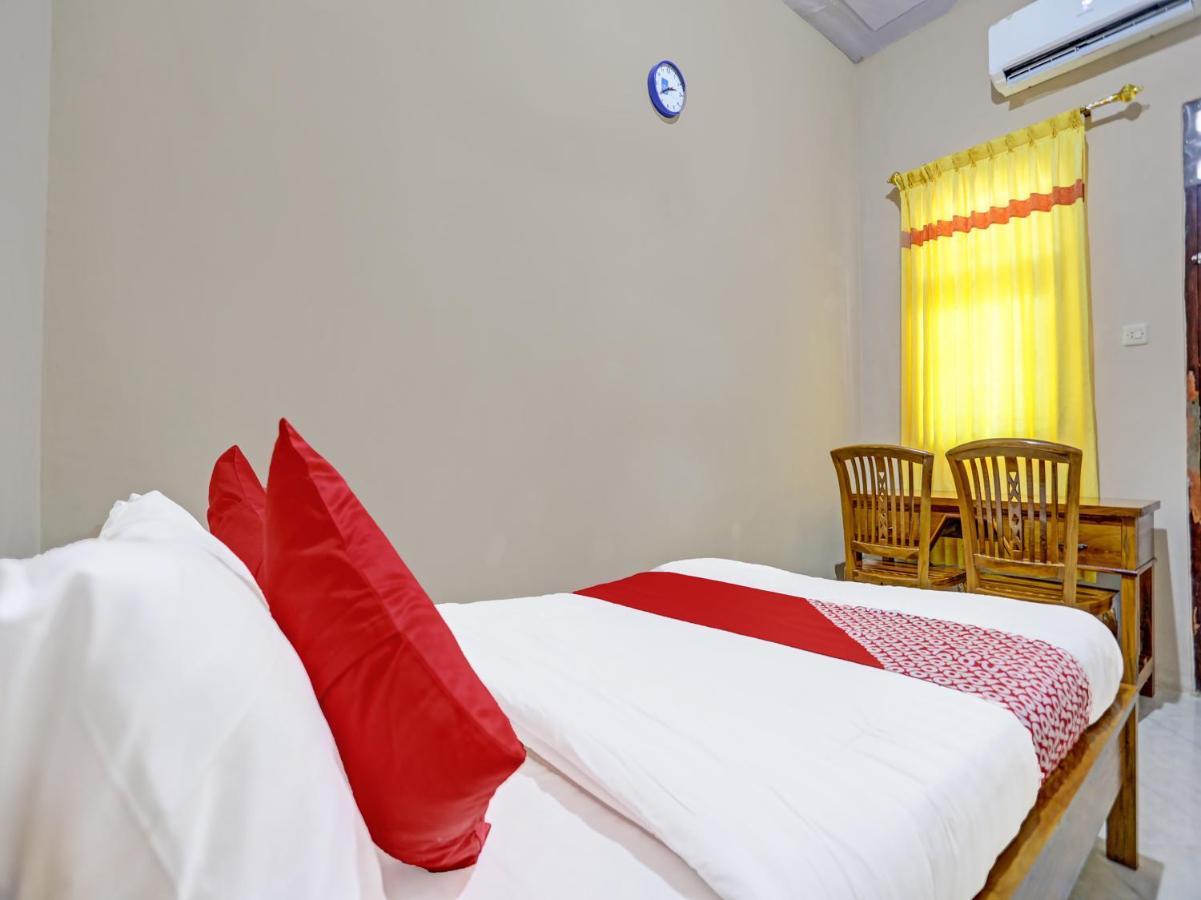 Oyo 91261 Cita Suraya Homestay بانيووانجى المظهر الخارجي الصورة